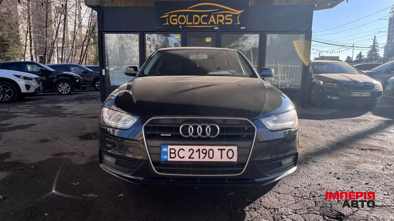 Audi A4 - фото 1