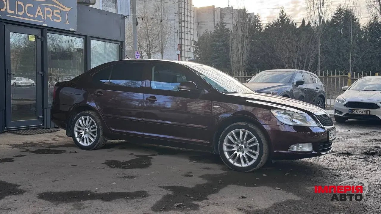 Skoda Octavia - фото 3