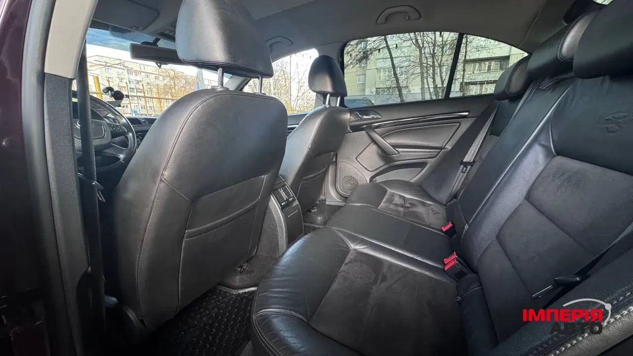 Skoda Octavia - фото 7