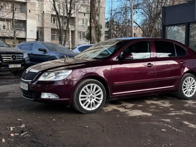 Skoda Octavia - фото 4
