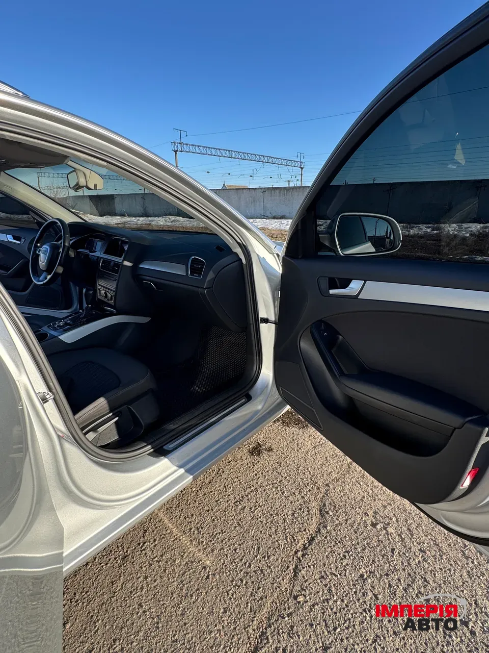 Audi A4 - фото 22