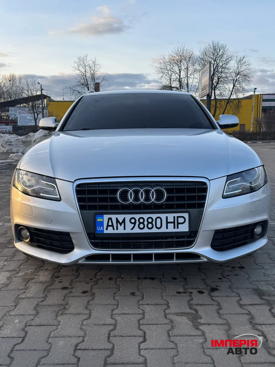 Audi A4 - фото 1
