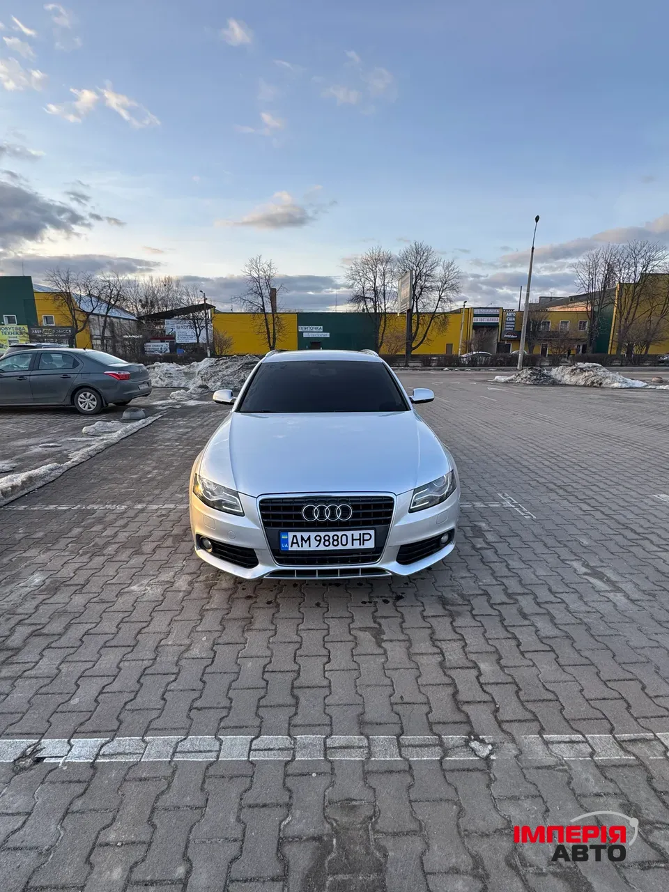 Audi A4 - фото 5