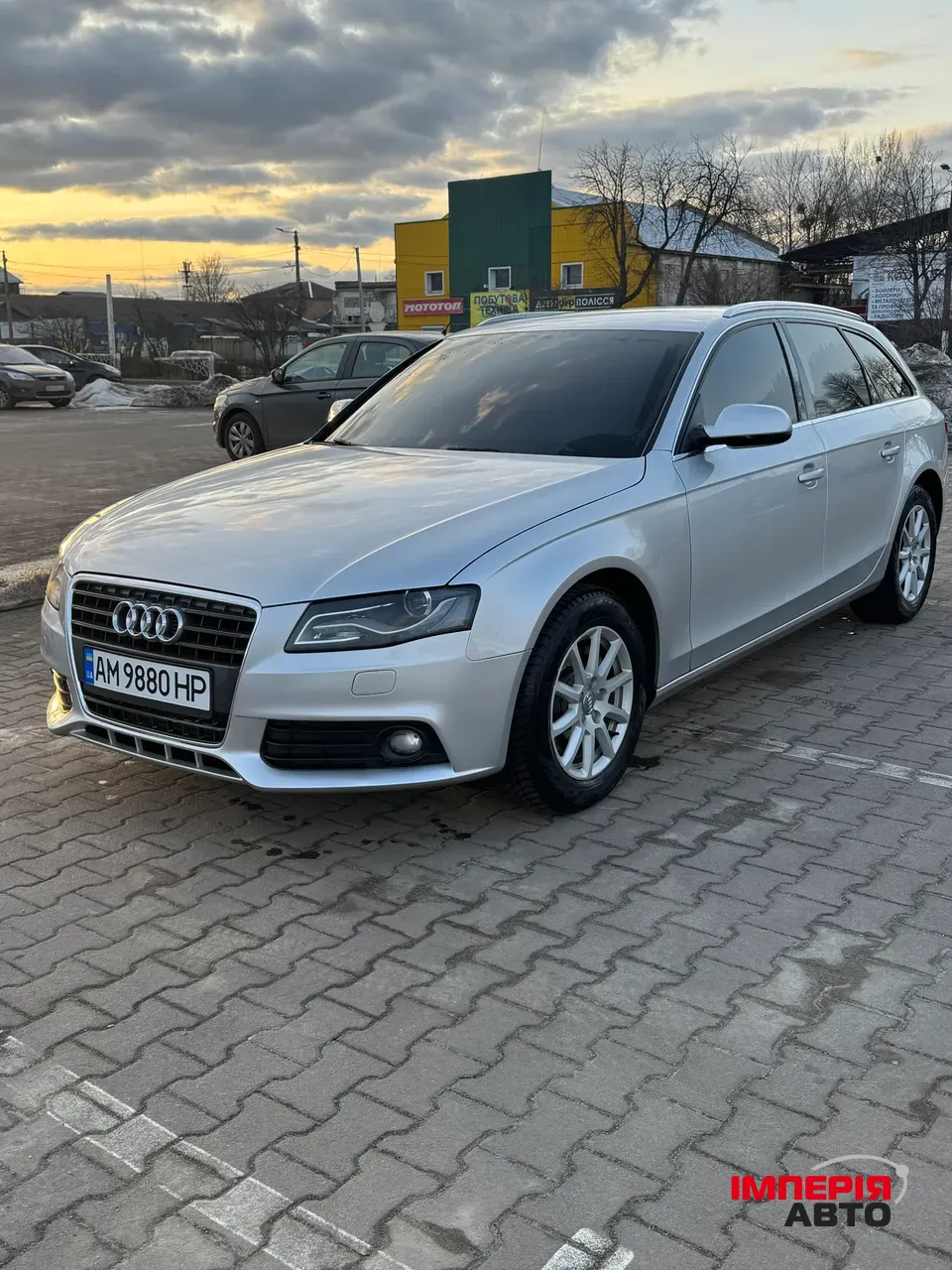 Audi A4 - фото 7
