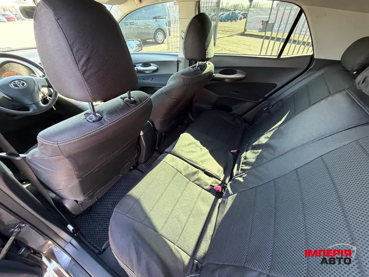 Toyota Auris - фото 13