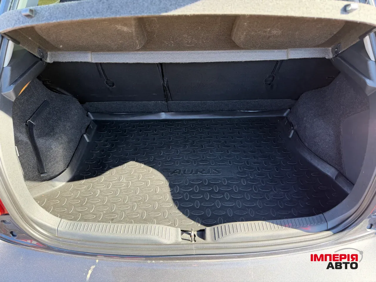 Toyota Auris - фото 18