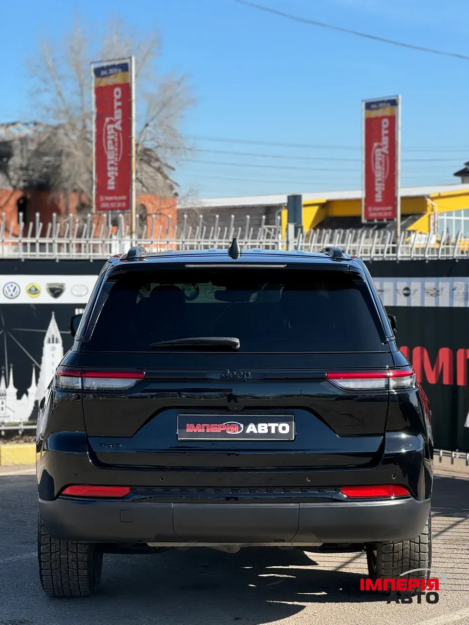 Jeep Grand Cherokee - фото 4