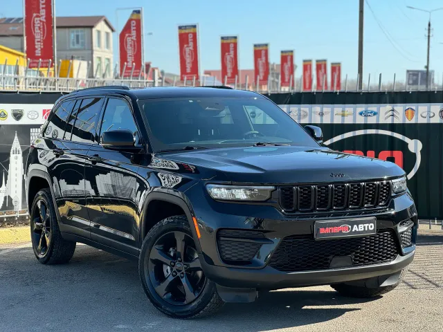 Jeep Grand Cherokee - фото 1