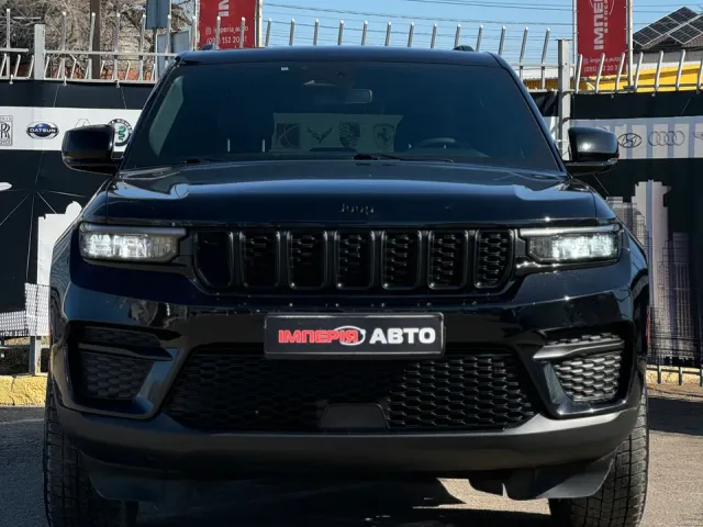 Jeep Grand Cherokee - фото 3