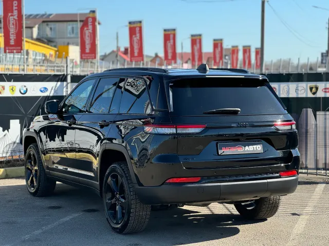 Jeep Grand Cherokee - фото 5