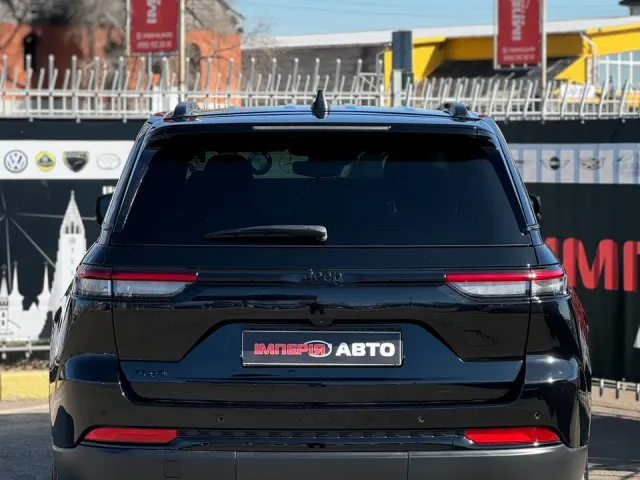 Jeep Grand Cherokee - фото 4
