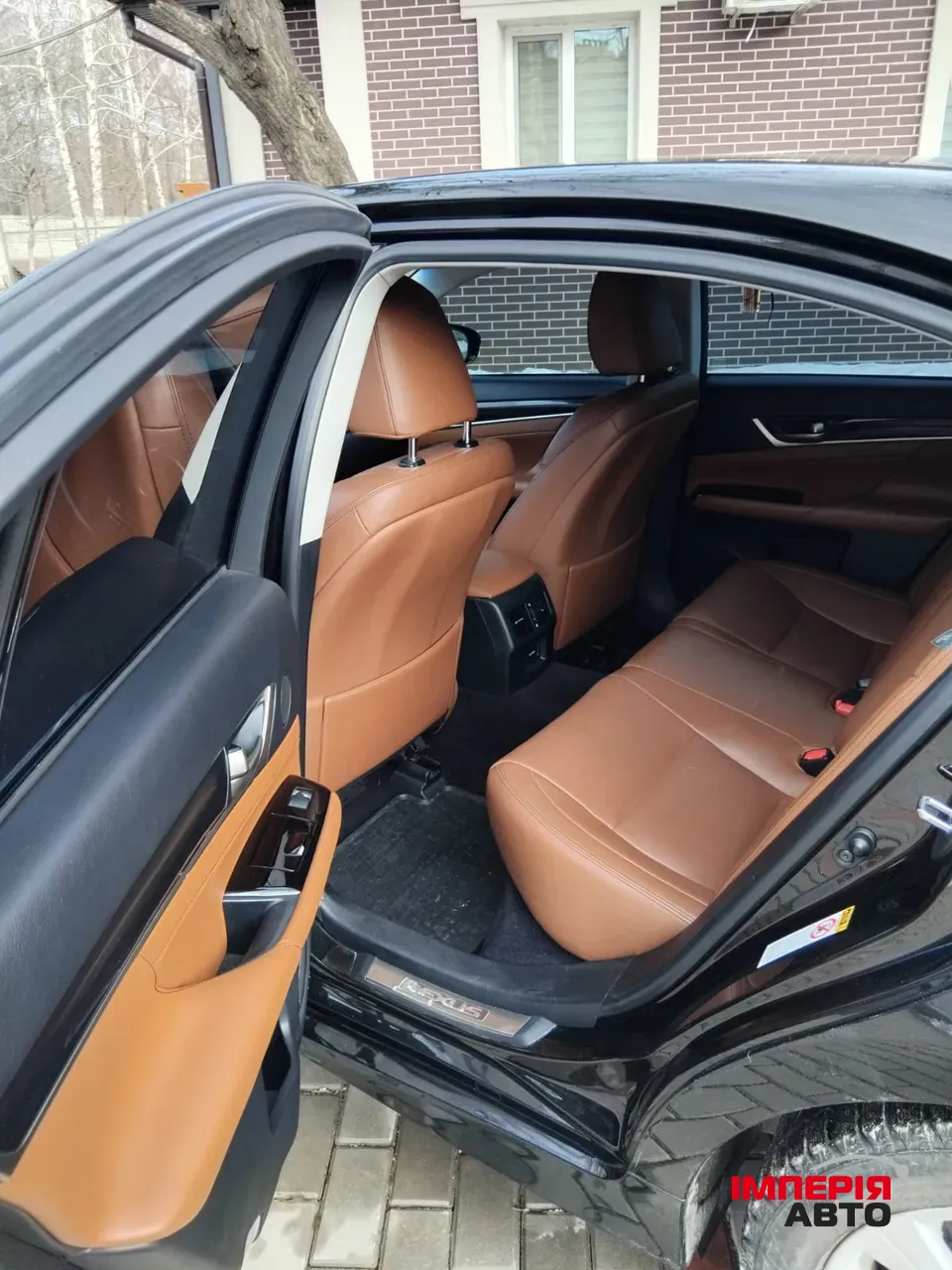 Lexus GS - фото 5