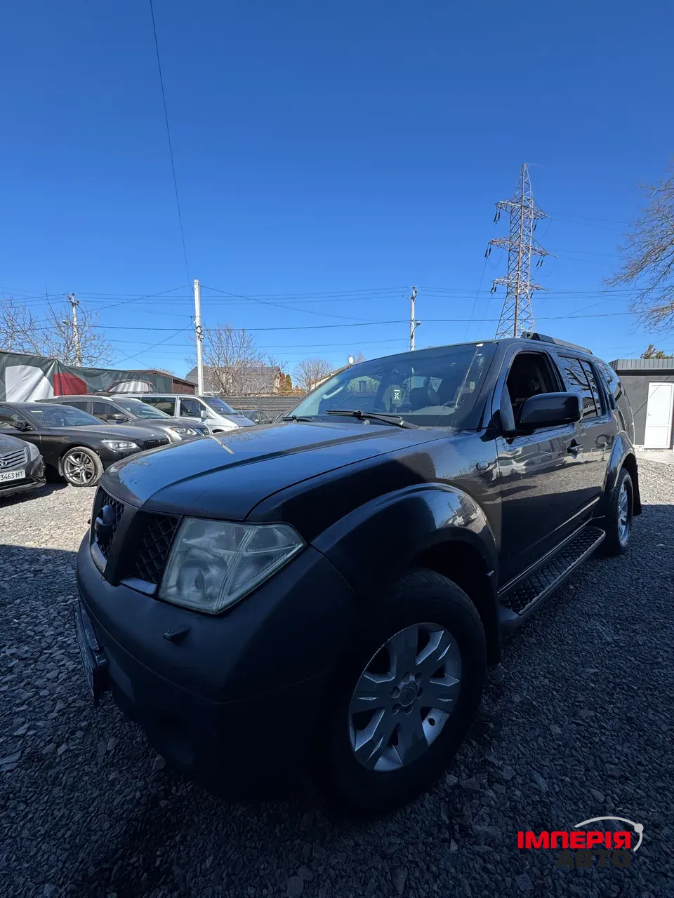 Nissan Pathfinder - фото 1