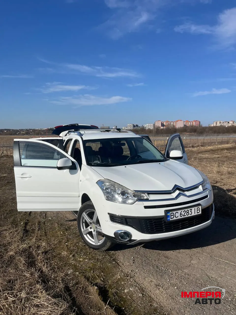 Citroen C-Crosser - фото 11