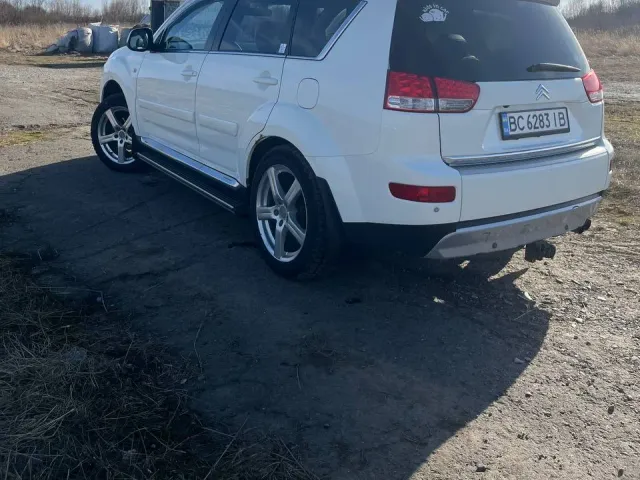 Citroen C-Crosser - фото 5