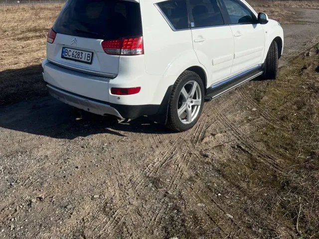 Citroen C-Crosser - фото 3