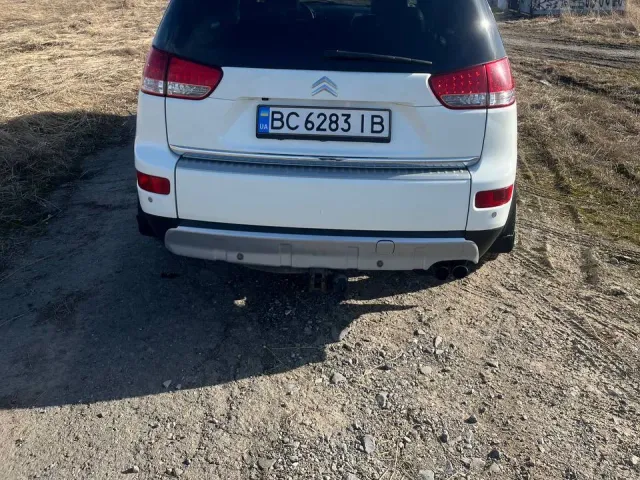 Citroen C-Crosser - фото 4