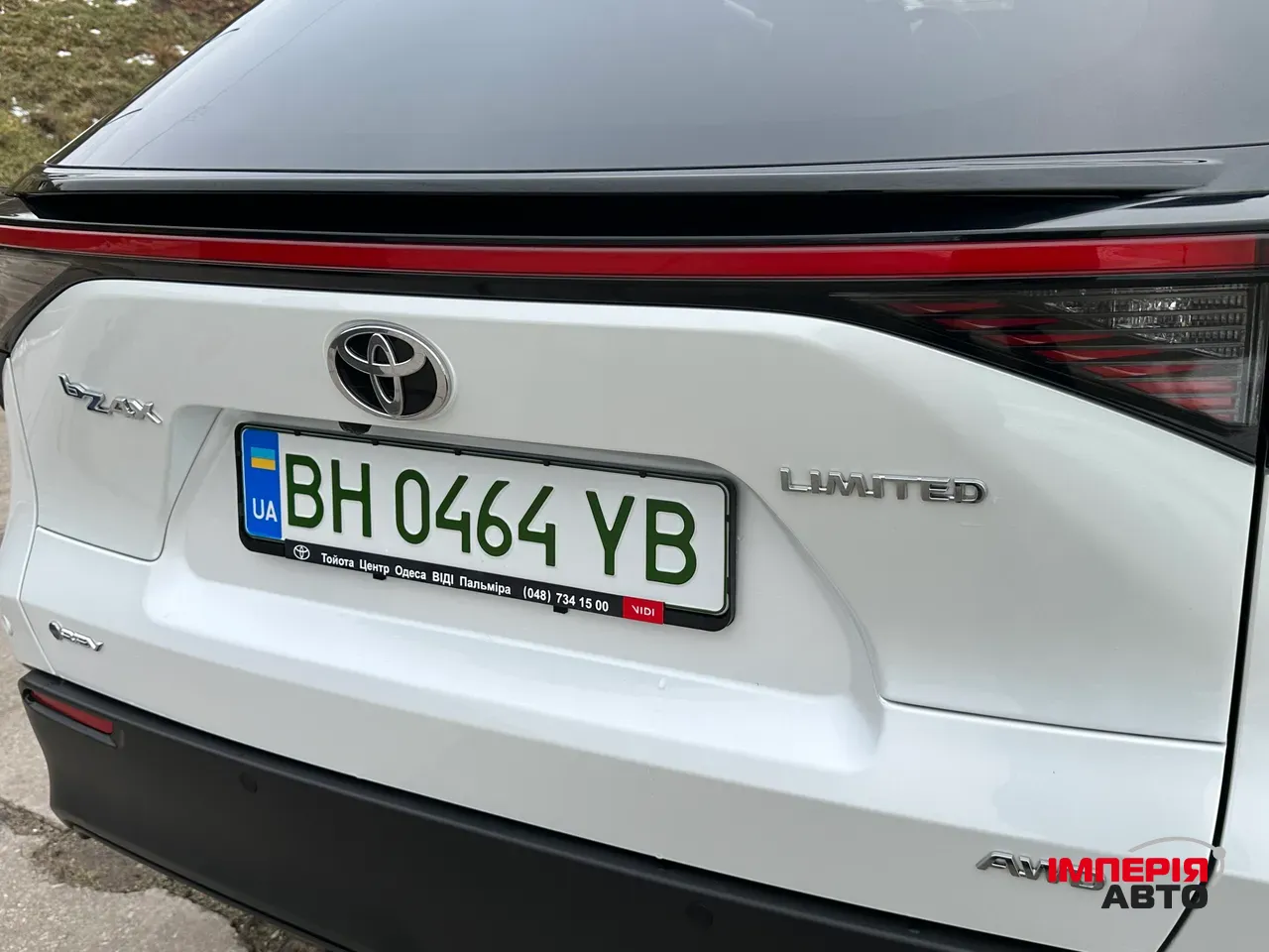 Toyota bZ4X - фото 4