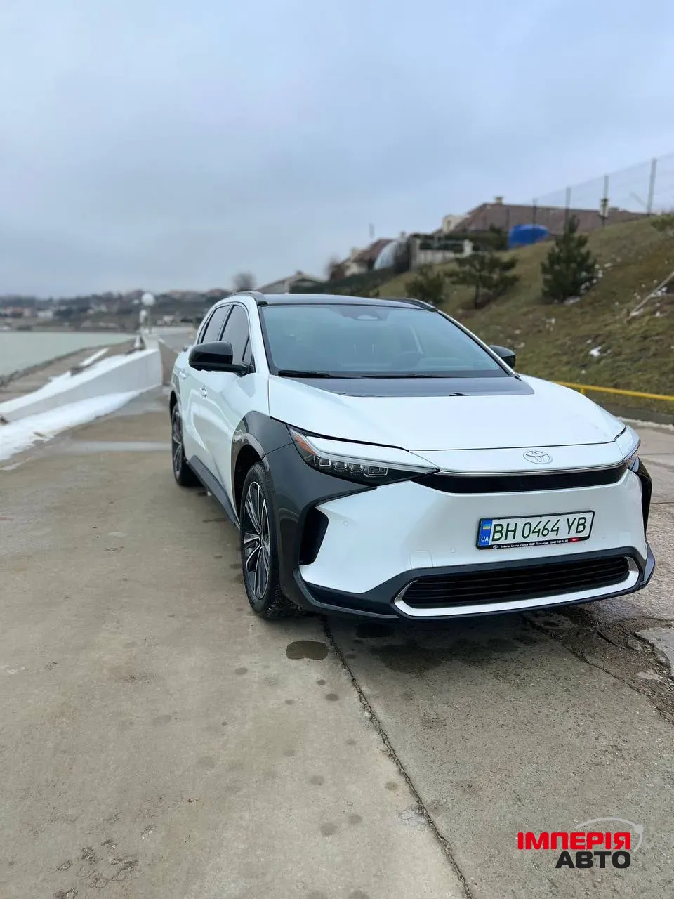 Toyota bZ4X - фото 7