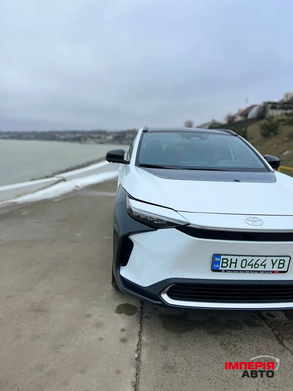 Toyota bZ4X - фото 6