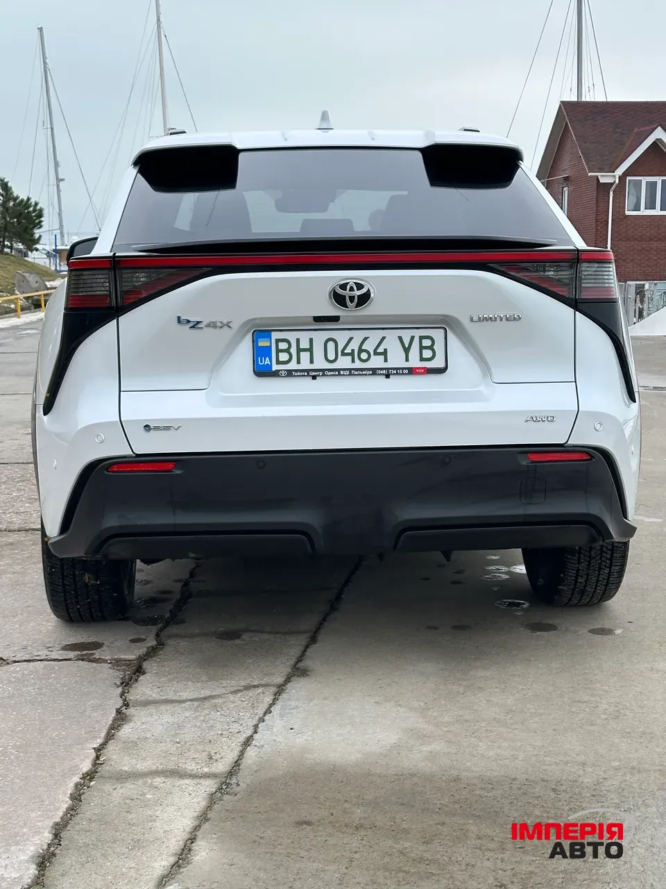 Toyota bZ4X - фото 23