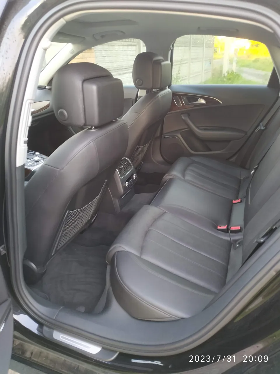 Audi A6 - фото 7