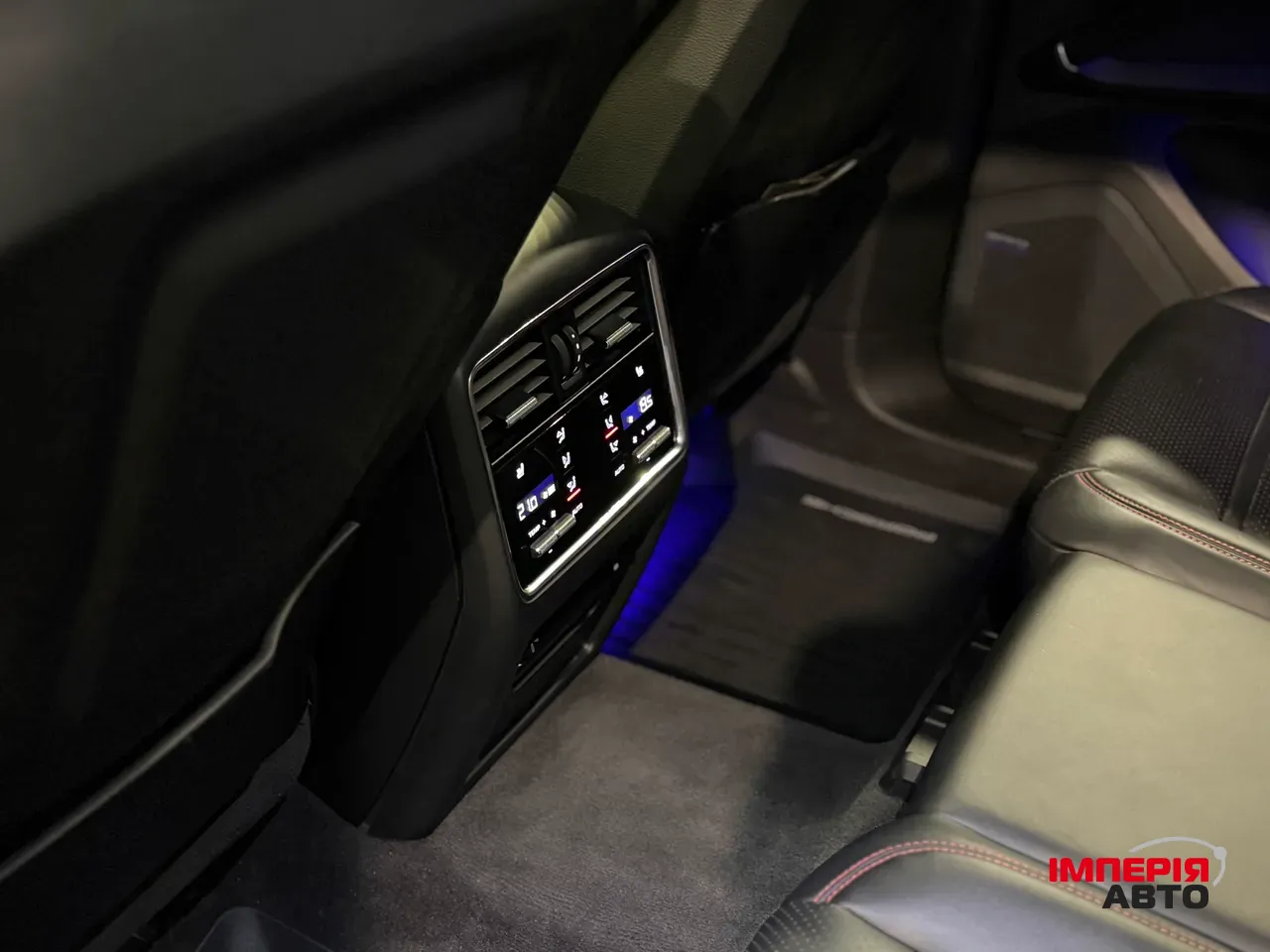 Porsche Cayenne - фото 22