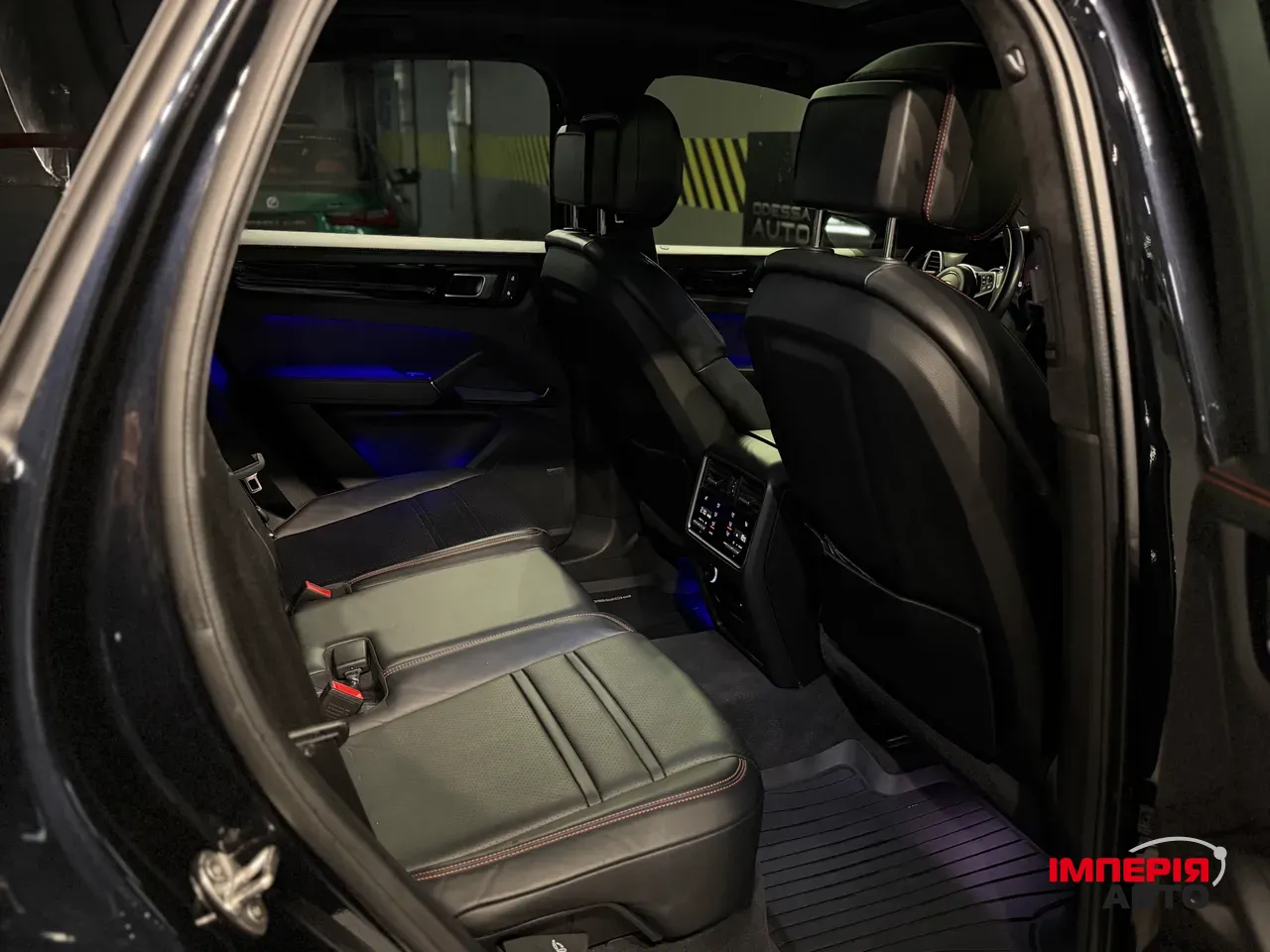 Porsche Cayenne - фото 23