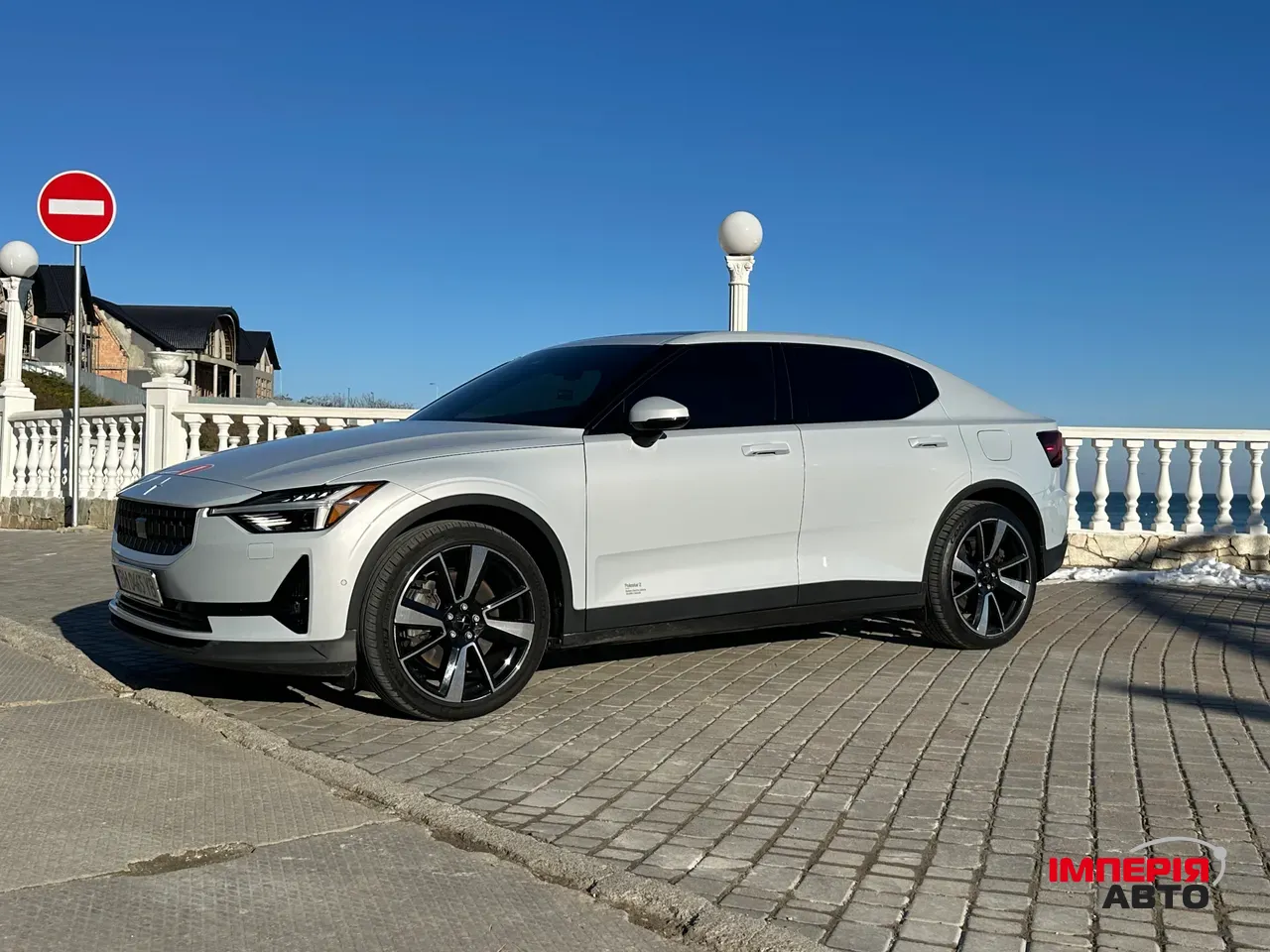 Polestar 2 - фото 2