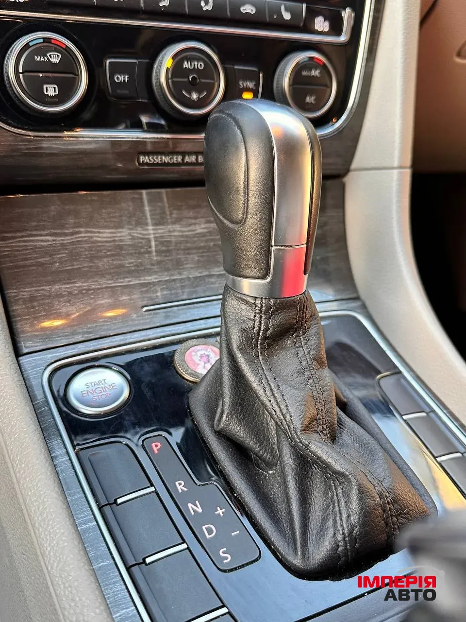 Volkswagen Passat USA/NMS - фото 12