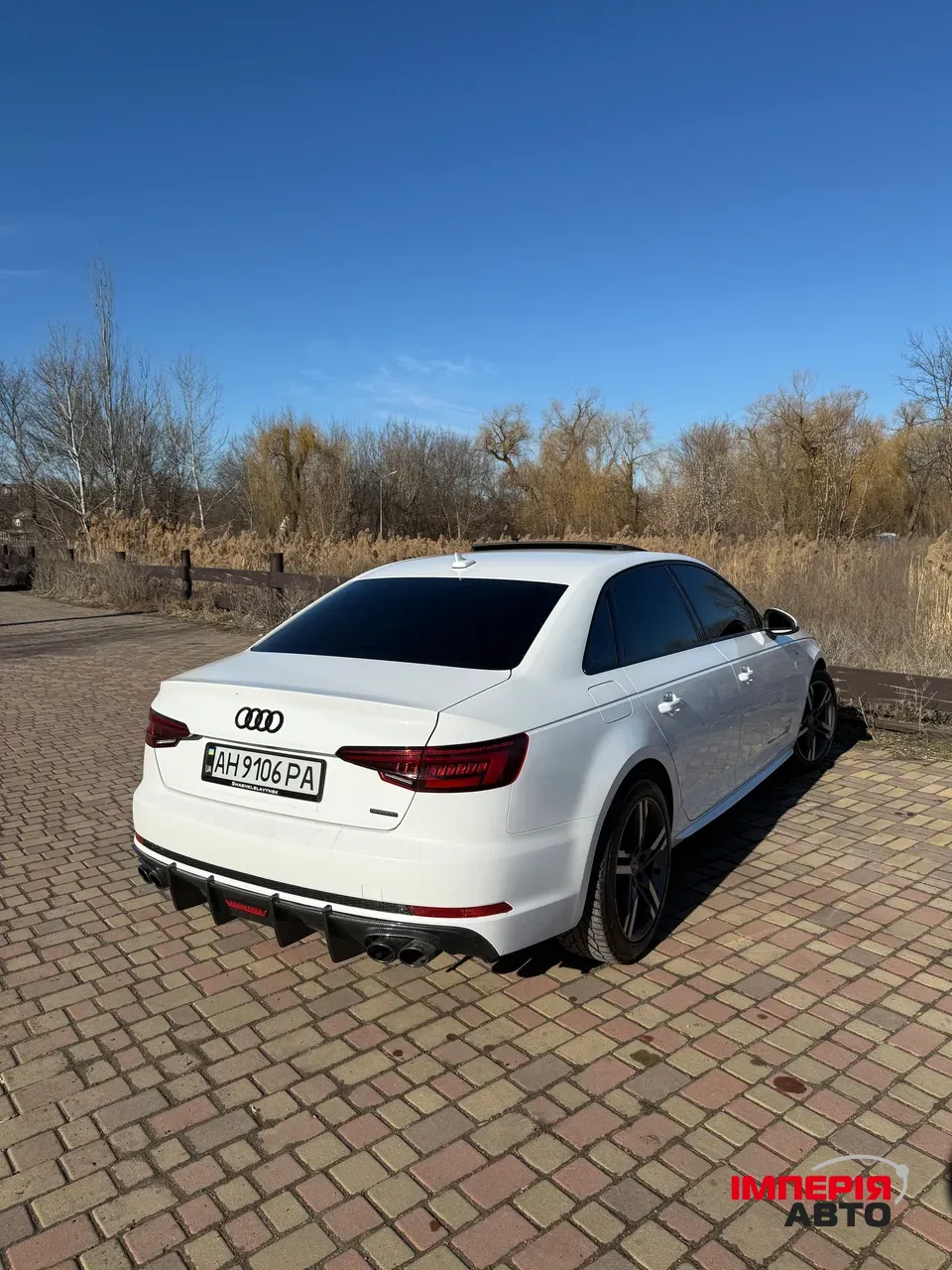 Audi A4 - фото 4