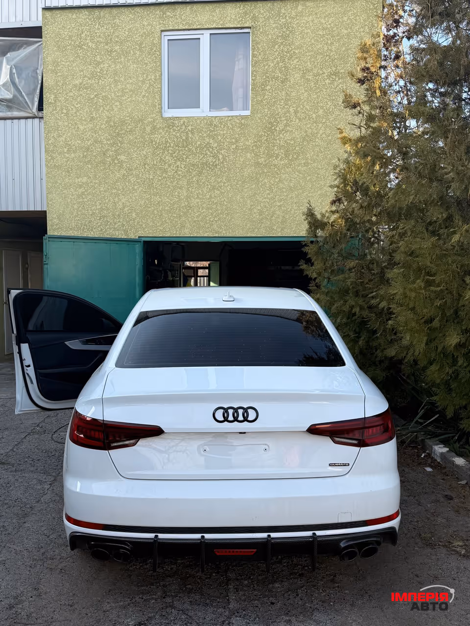 Audi A4 - фото 14