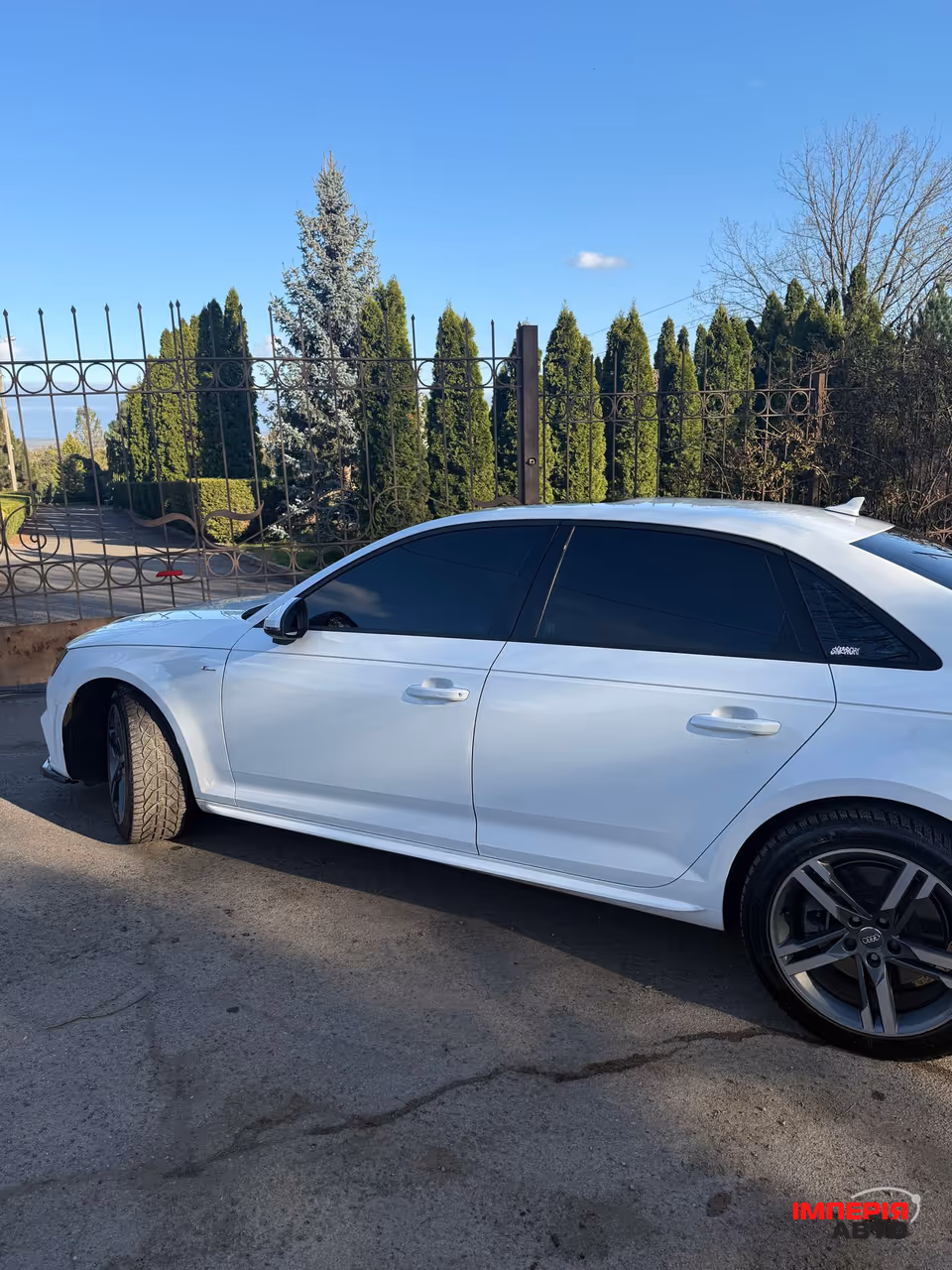 Audi A4 - фото 6
