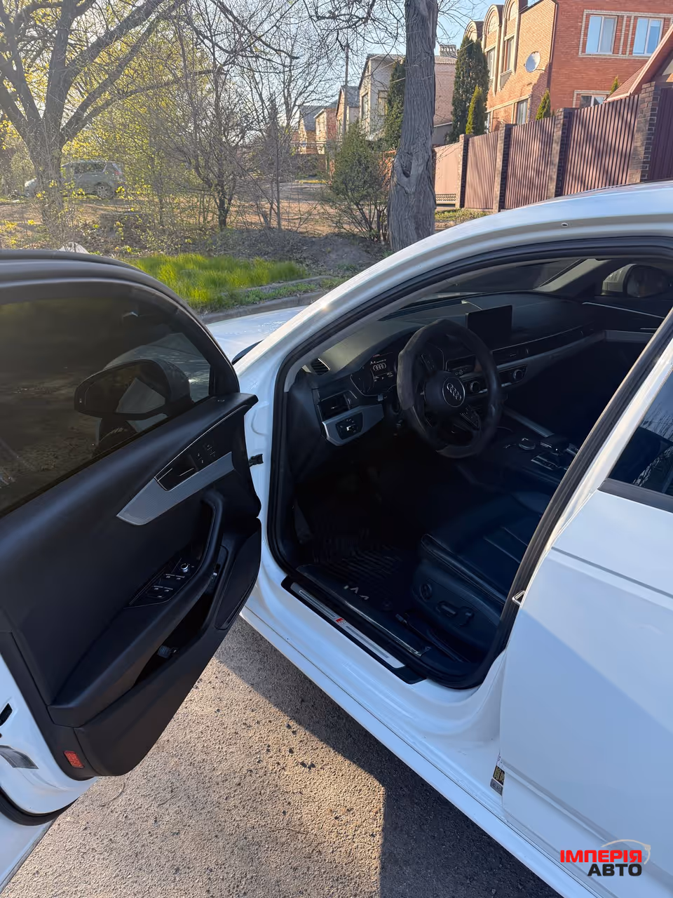 Audi A4 - фото 8