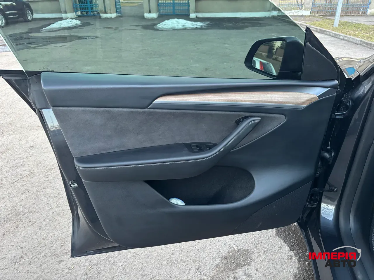 Tesla Model Y - фото 22