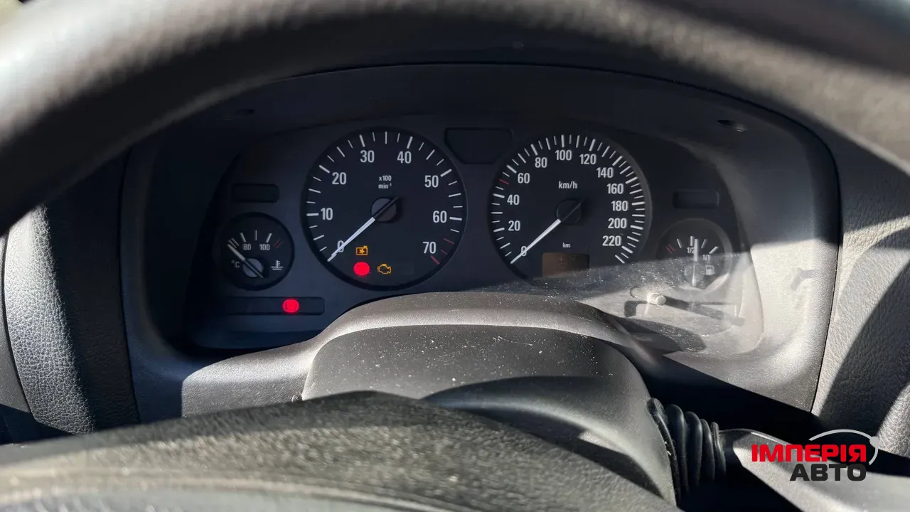 Opel Astra - фото 22