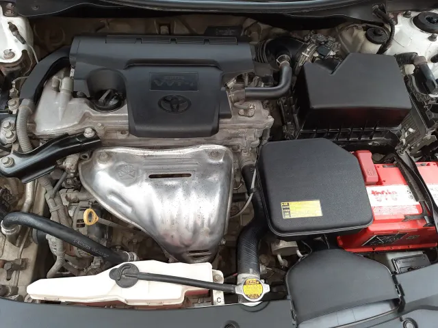 Toyota Camry - фото 5