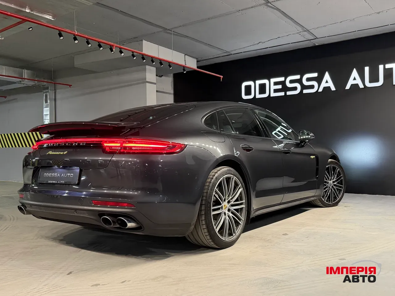 Porsche Panamera - фото 13
