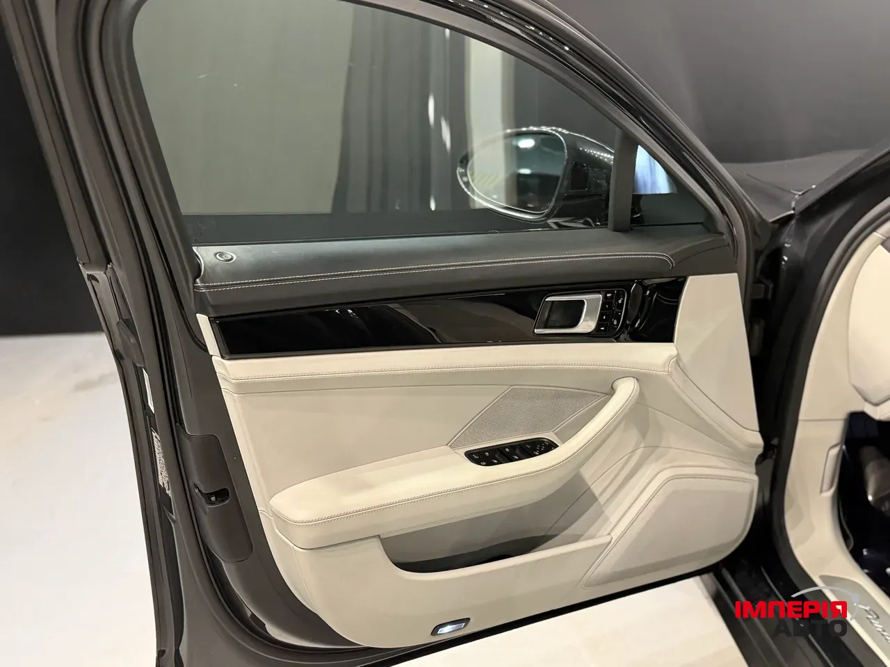 Porsche Panamera - фото 15