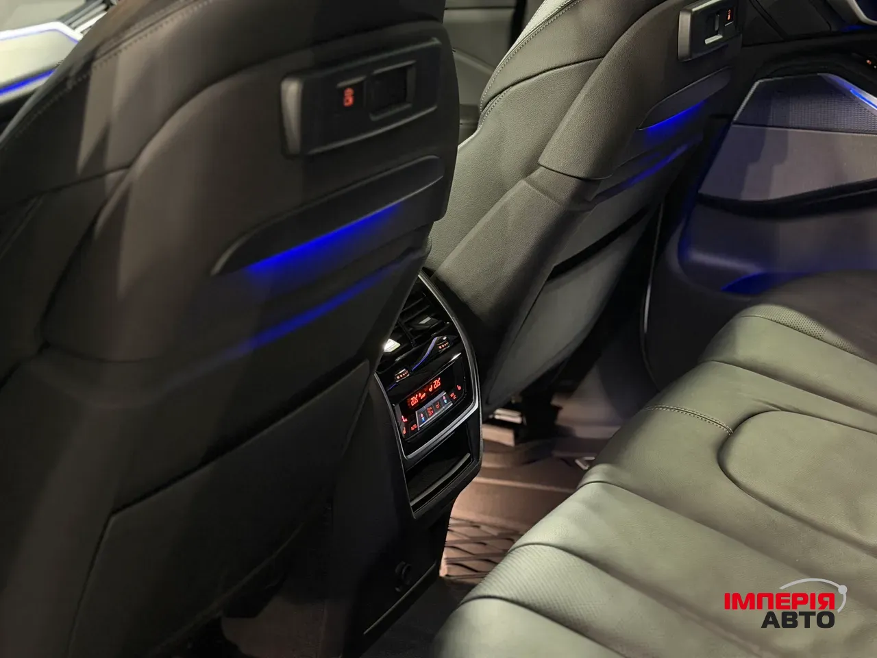 BMW X5 - фото 21