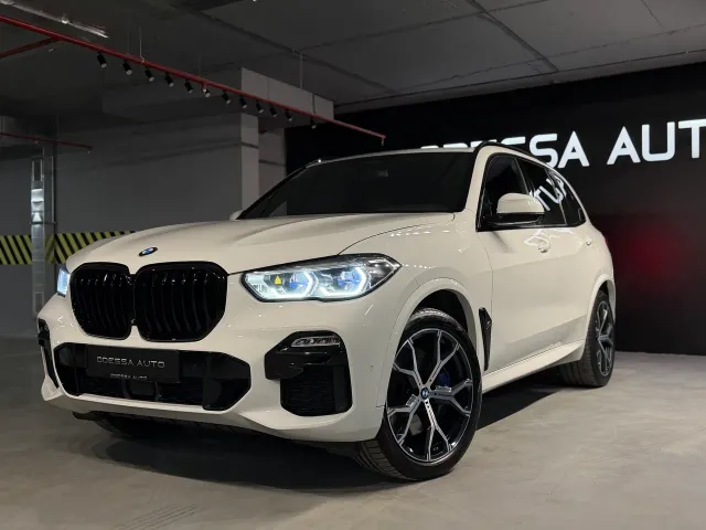 BMW X5 - фото 1