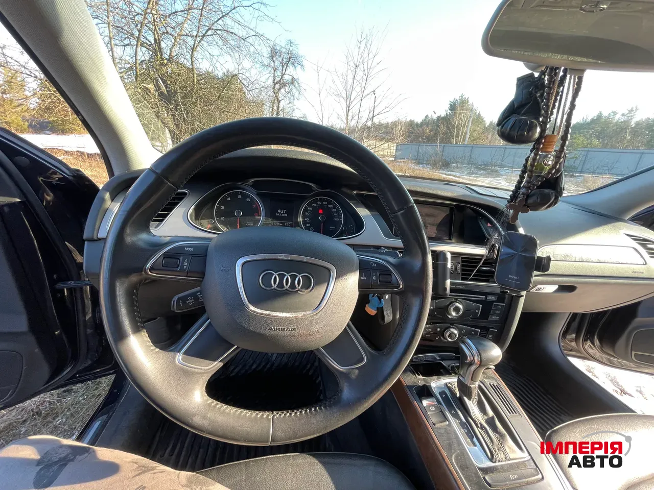 Audi A4 - фото 13