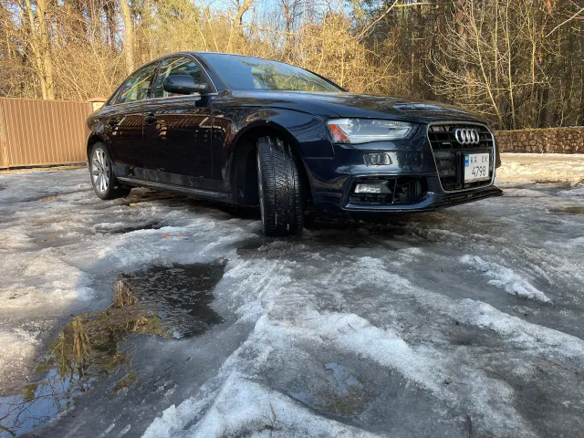 Audi A4 - фото 2