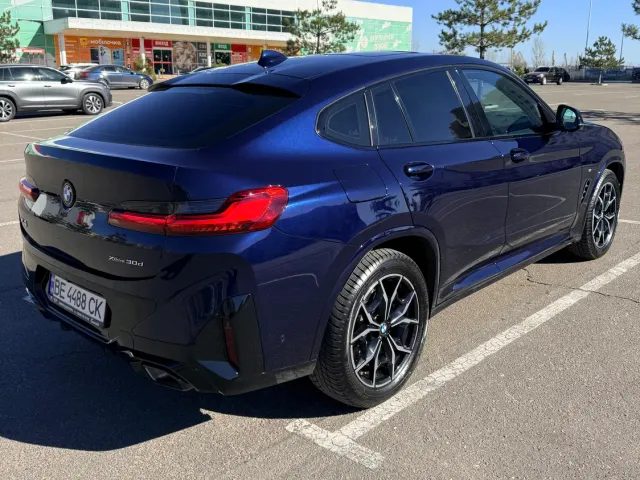 BMW X4 - фото 4