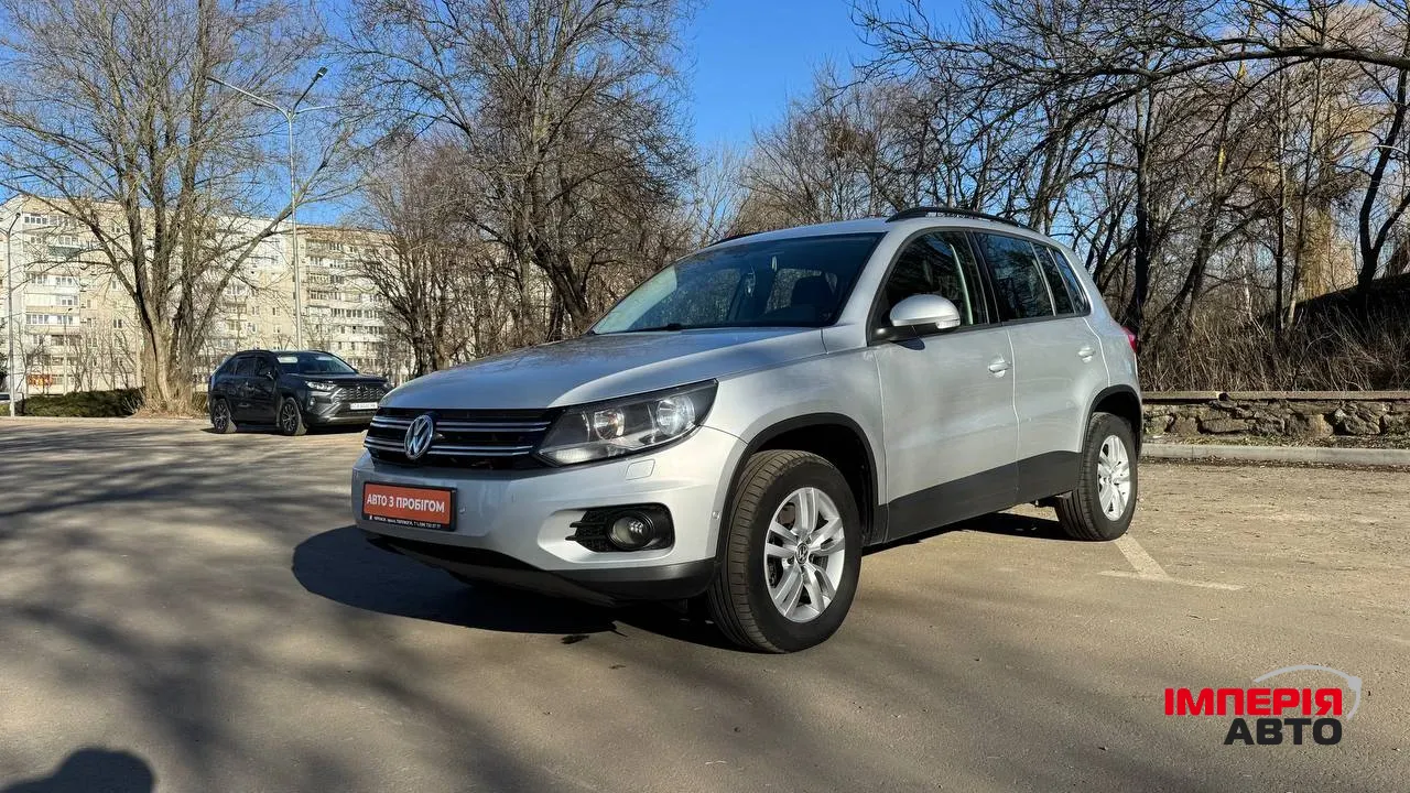 Volkswagen Tiguan - фото 1