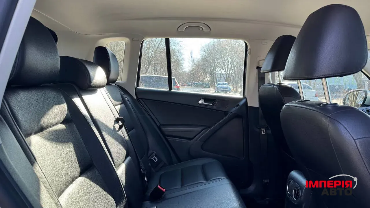 Volkswagen Tiguan - фото 24