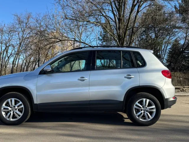 Volkswagen Tiguan - фото 5