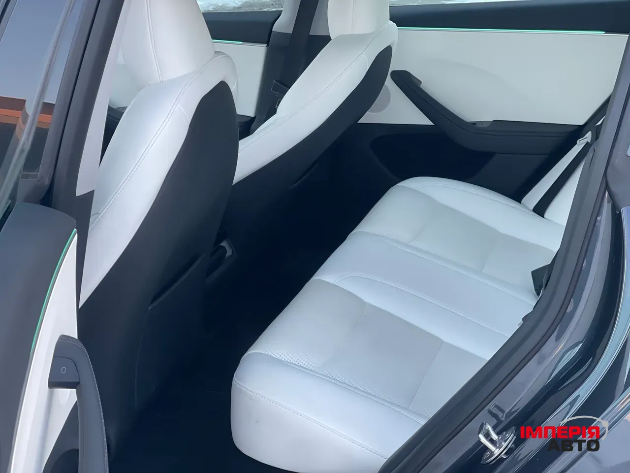 Tesla Model 3 - фото 9