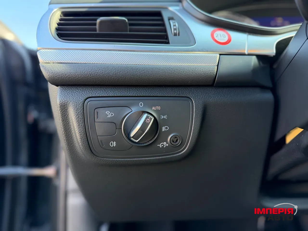 Audi A6 allroad - фото 6