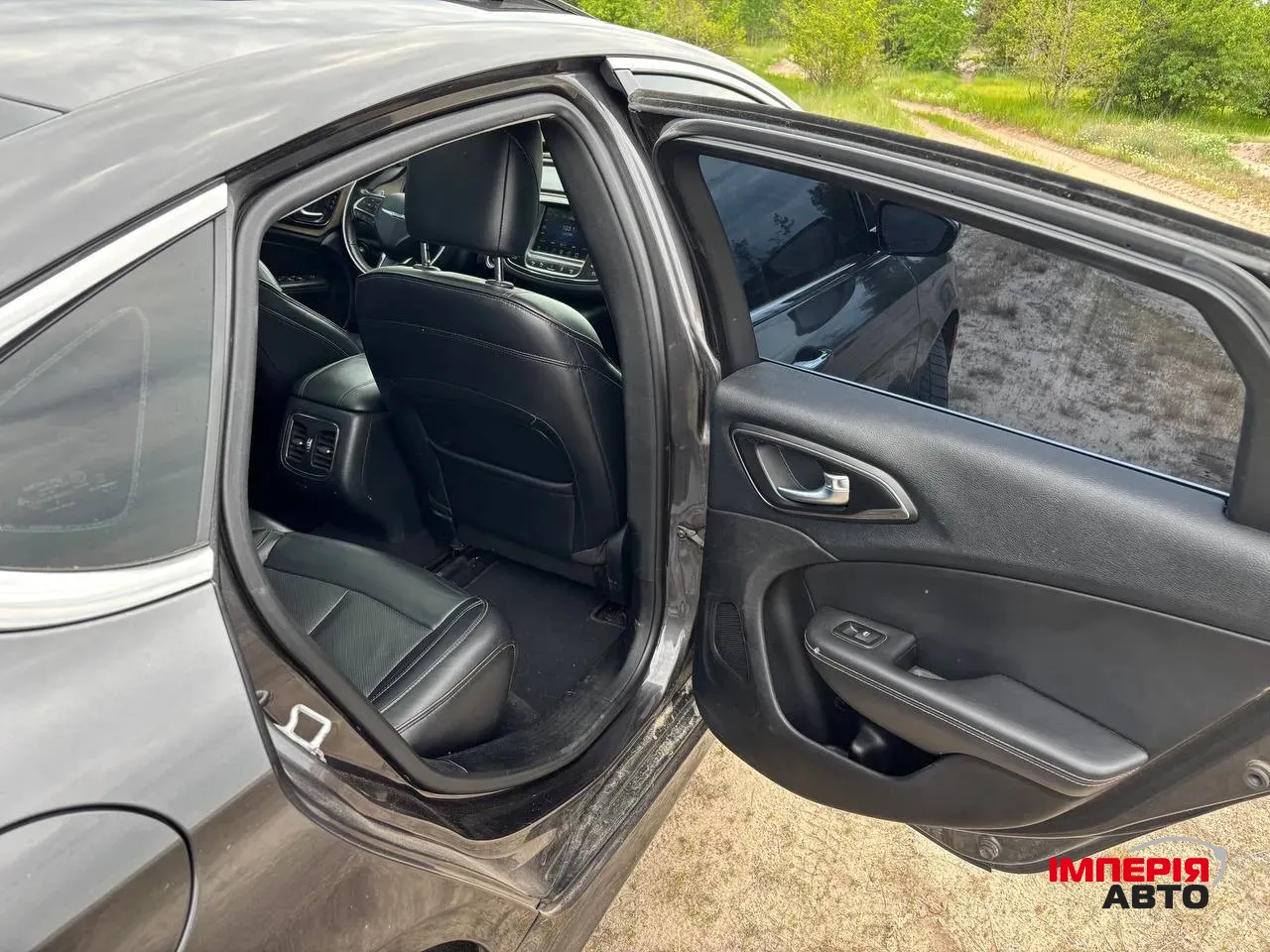 Chrysler 200 - фото 9